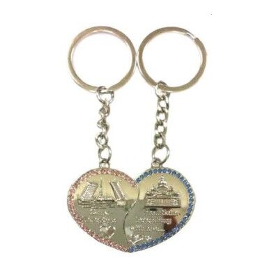 Брелок металл сердце стразы СПб Исаакий Медный Спас Мосты серебро